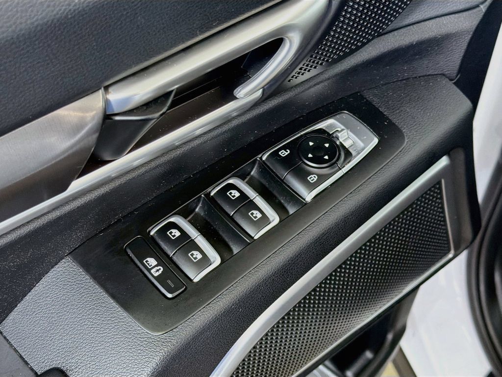 Used 2024 Kia Telluride S w/ S Sunroof Package FWD image 19