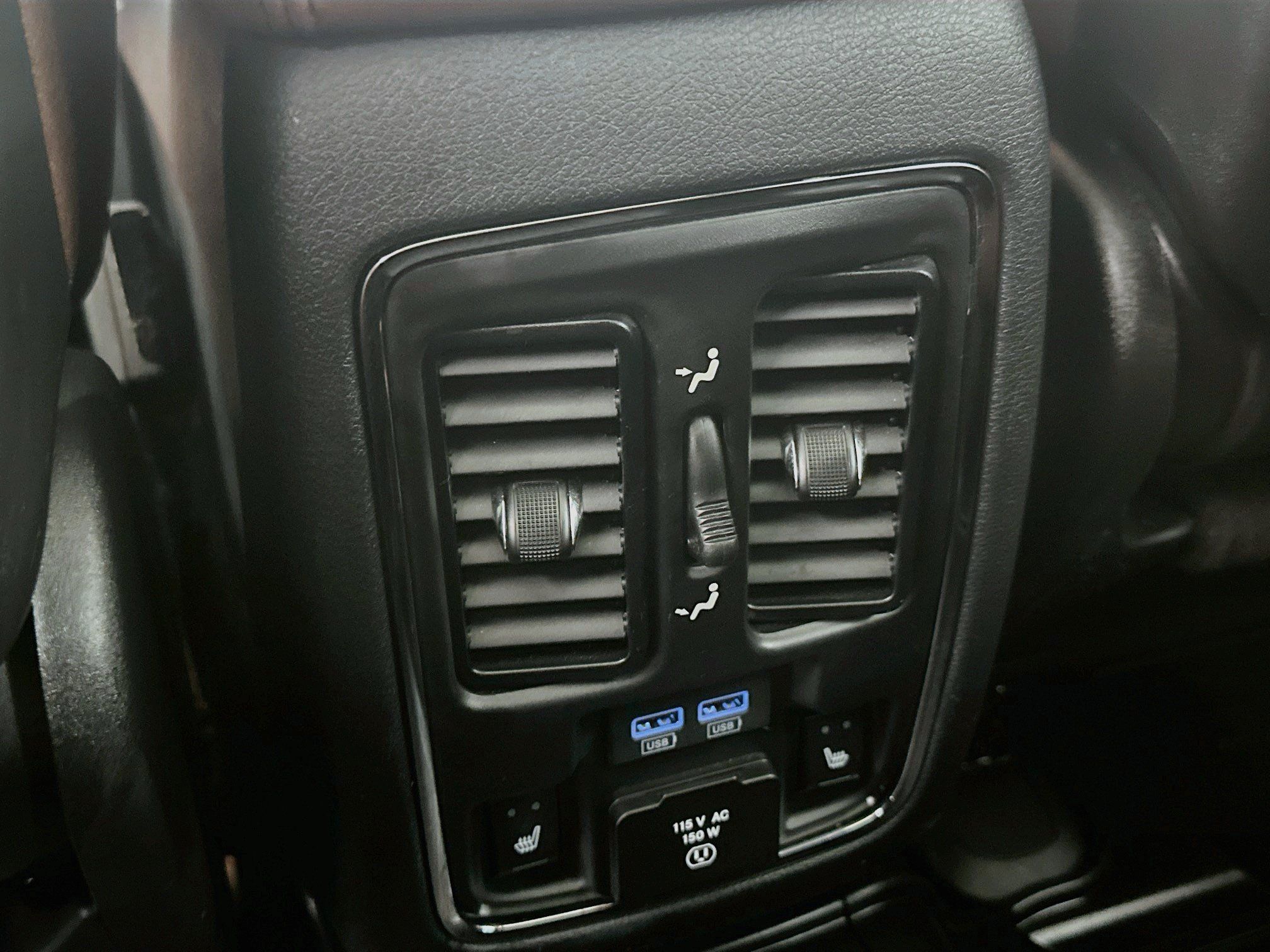 Used 2020 Jeep Grand Cherokee Overland AWD/4WD image 28
