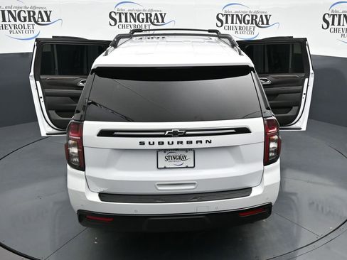 Used 2024 Chevrolet Suburban Z71 w/ Luxury Package AWD/4WD image 26