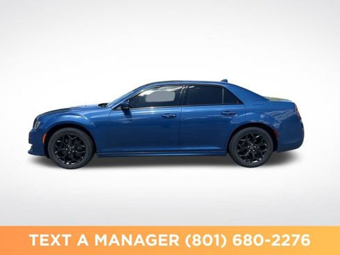 Used 2021 Chrysler 300 Touring L AWD/4WD image 2