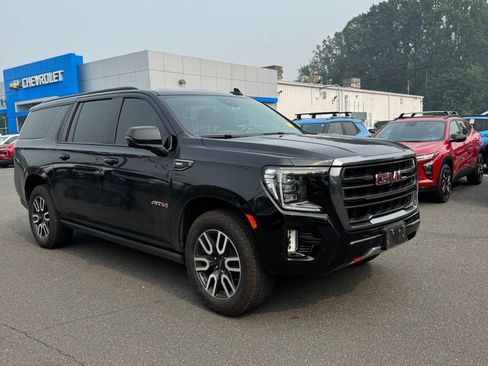 Used 2023 GMC Yukon XL AT4 w/ AT4 Premium Package AWD/4WD image 26