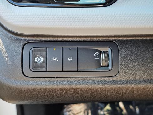 New 2027 Chevrolet Bolt LT w/ Comfort Package FWD image 23