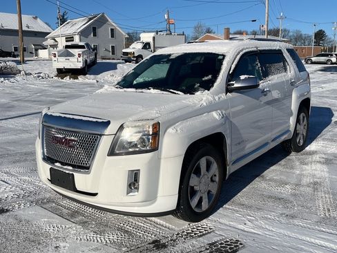 Used 2015 GMC Terrain Denali image 2