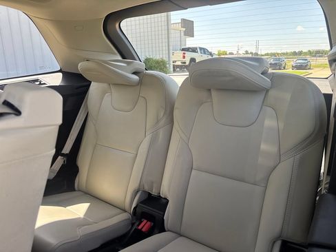 Used 2021 Volvo XC90 T6 Inscription w/ Protection Package Premier AWD/4WD image 11