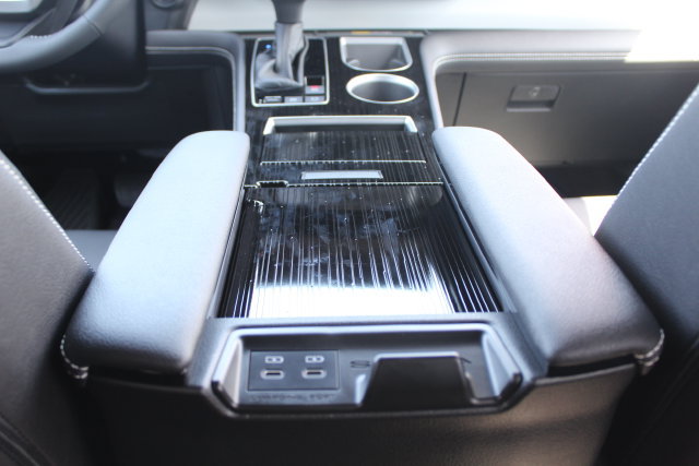 Certified 2026 Toyota Sienna XSE FWD image 34