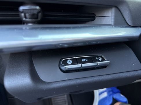 Used 2021 Chevrolet Corvette Stingray Preferred Conv w/ Z51 Performance Package image 37