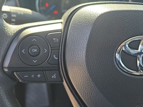 Used 2025 Toyota RAV4 LE AWD/4WD image 17