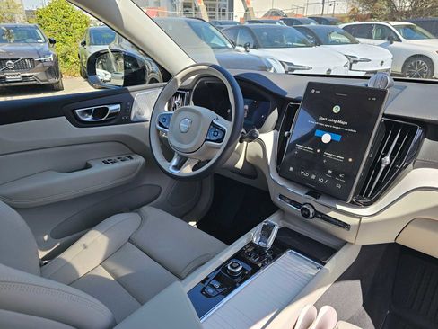 New 2026 Volvo XC60 B5 Ultra AWD/4WD image 10
