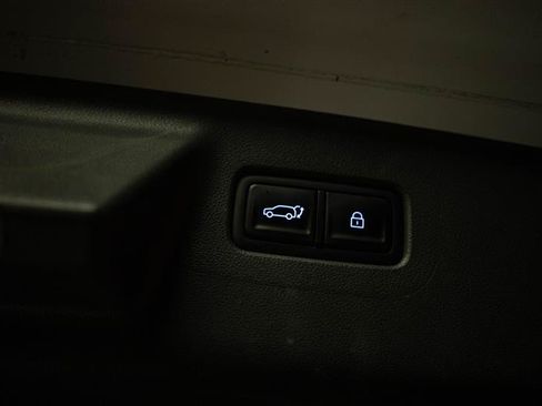 Used 2025 Hyundai Santa Fe SEL FWD image 8