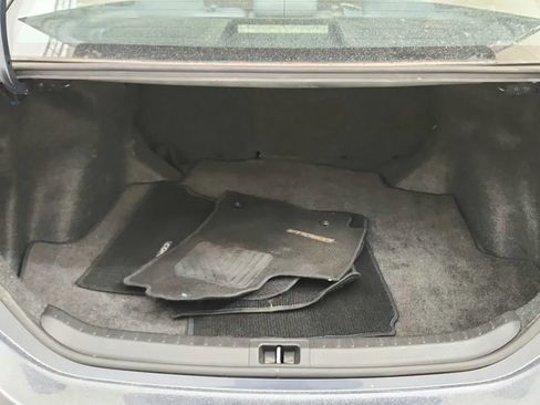 Used 2015 Toyota Corolla LE image 19