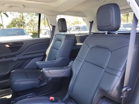 New 2026 Lincoln Aviator 2WD image 12