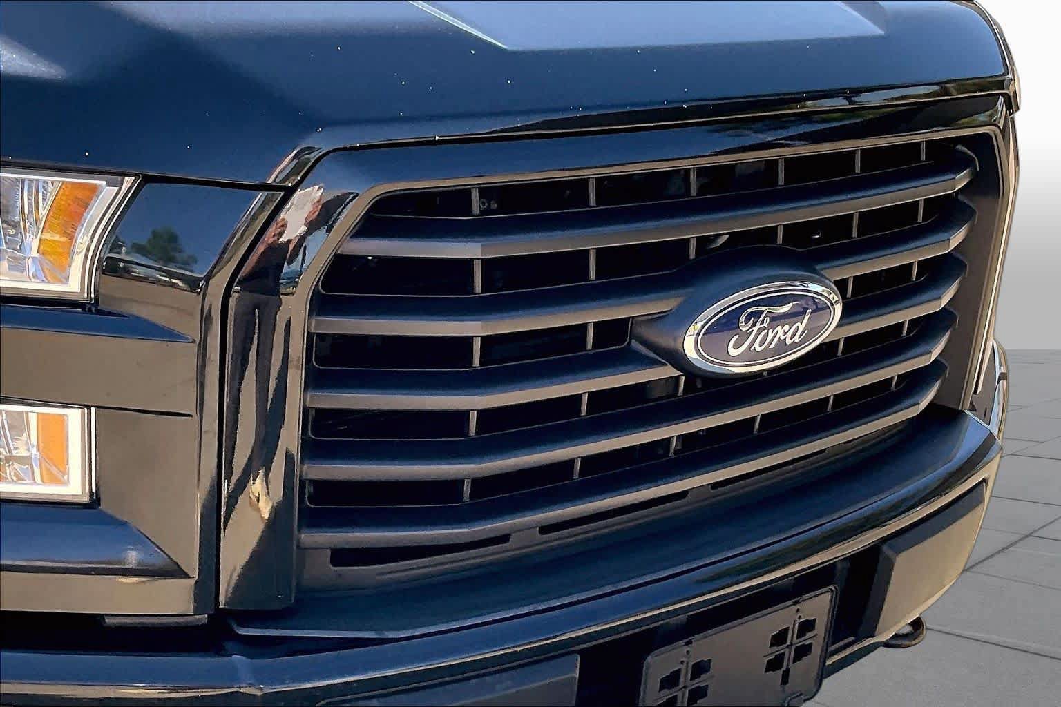 Used 2017 Ford F150 XL w/ Equipment Group 101A Mid AWD/4WD image 29