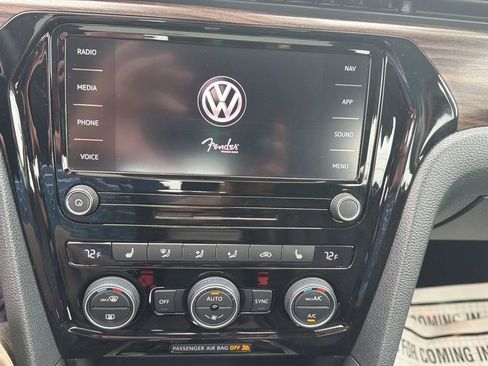 Used 2022 Volkswagen Passat 2.0T FWD image 19