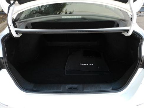 Used 2025 Nissan Sentra SV FWD image 23