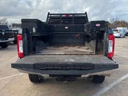 Used 2018 Ford F250 XLT w/ XLT Value Package image 21