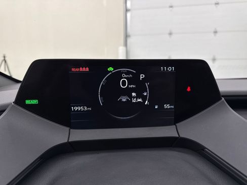 Used 2025 Toyota Prius LE image 17