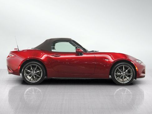 Used 2019 MAZDA MX-5 Miata Grand Touring RWD image 6