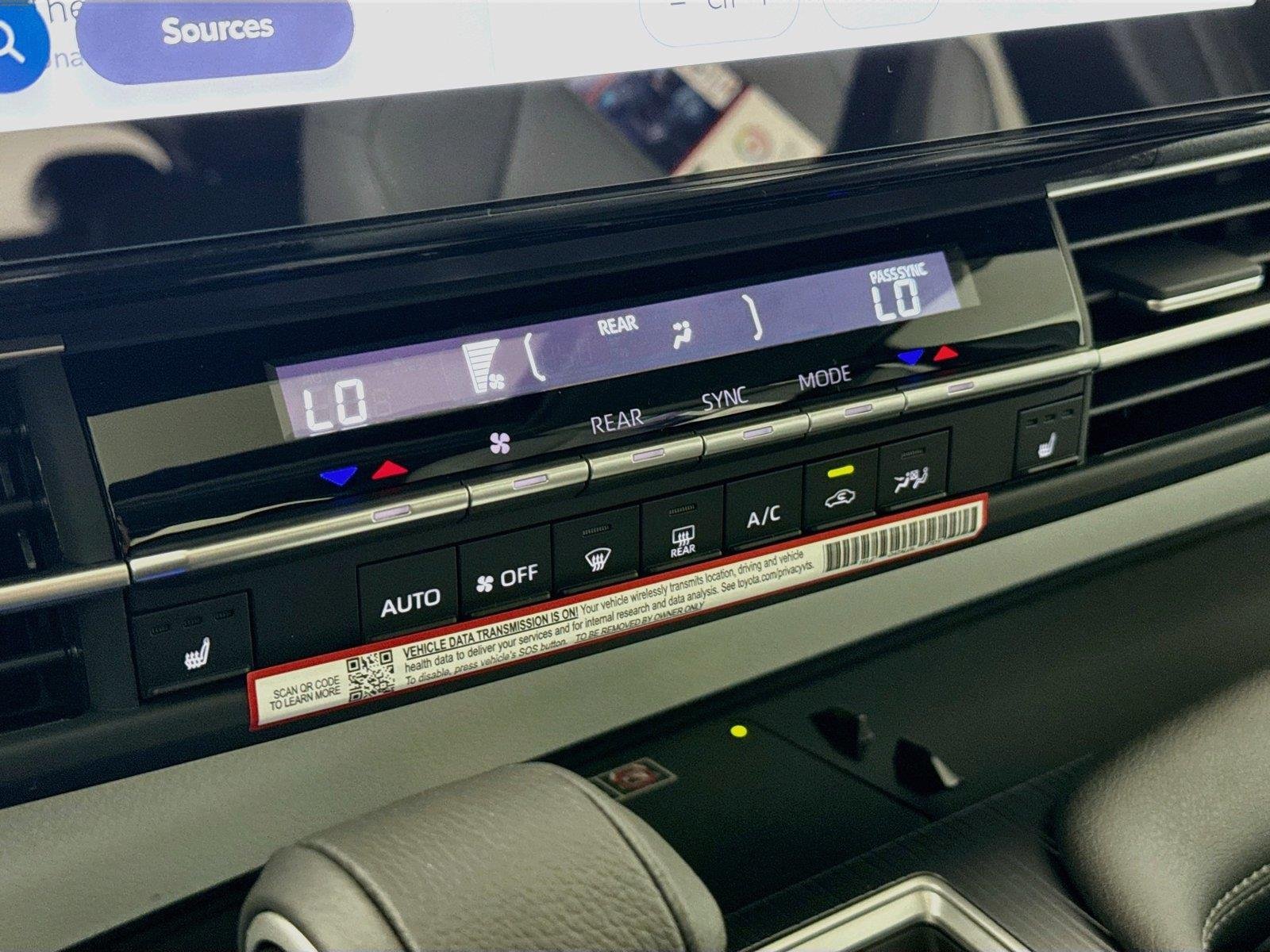 New 2026 Toyota Sienna XLE FWD image 27