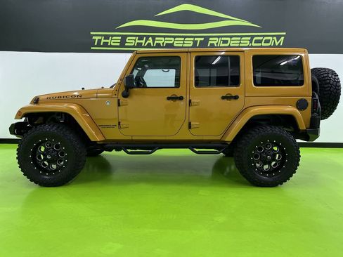 Used 2014 Jeep Wrangler Unlimited Rubicon w/ Max Tow Package AWD/4WD image 6