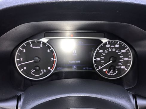 Used 2024 Nissan Altima 2.5 SV FWD image 15