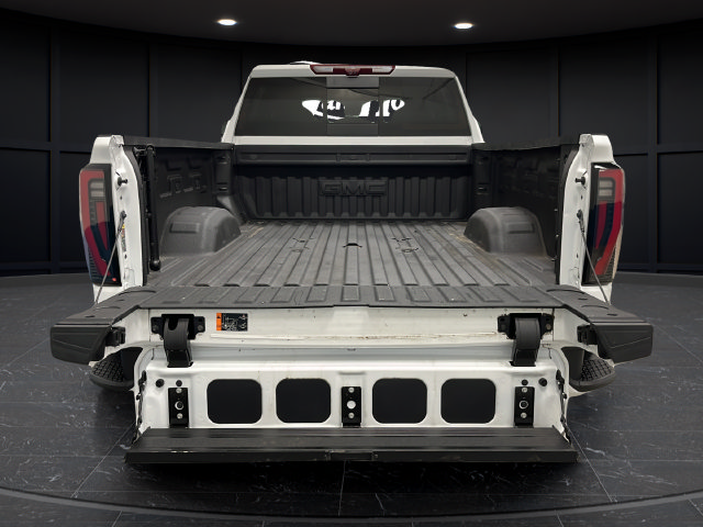 Used 2025 GMC Sierra 2500 AT4 w/ AT4 Premium Plus Package AWD/4WD image 31
