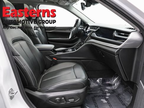 Used 2023 Jeep Grand Cherokee 4WD 4xe image 26