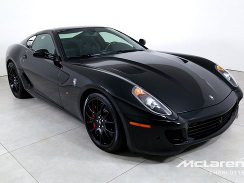 Used 2010 Ferrari 599 GTB Fiorano RWD image 3