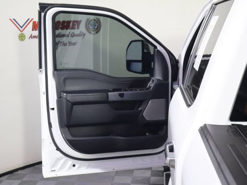Used 2022 Ford F150 Lariat AWD/4WD image 24