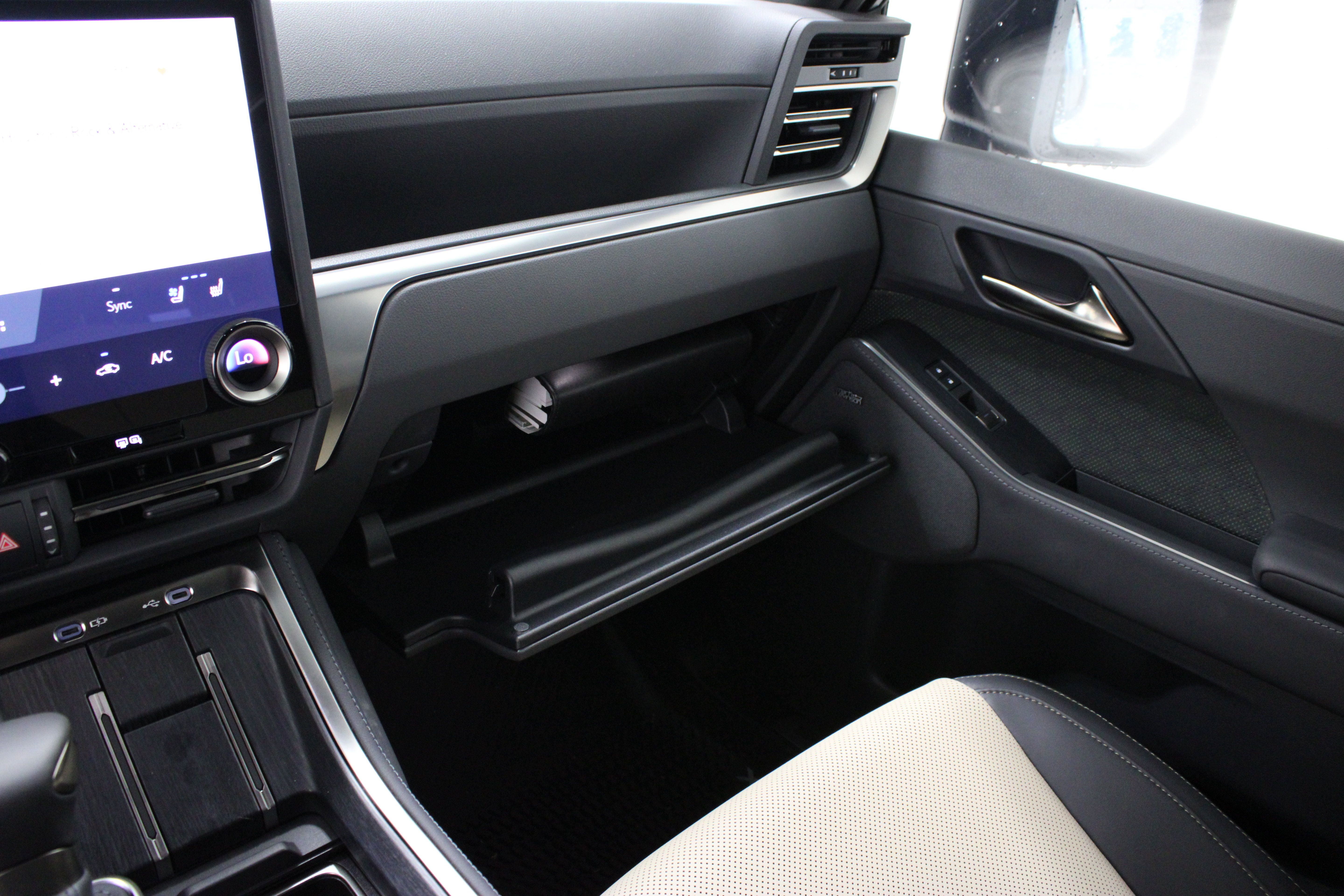 Used 2026 Lexus GX 550 AWD/4WD image 23