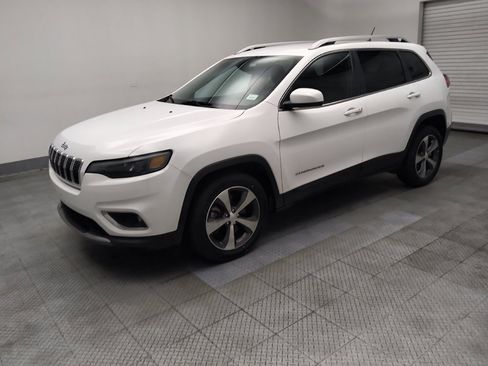 Used 2019 Jeep Cherokee Limited FWD image 2