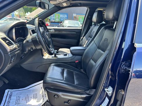 Used 2015 Jeep Grand Cherokee Overland w/ Advanced Technology Group AWD/4WD image 10