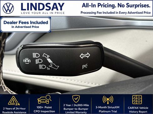 Used 2025 Volkswagen Taos SE w/ Panoramic Sunroof Package AWD/4WD image 24