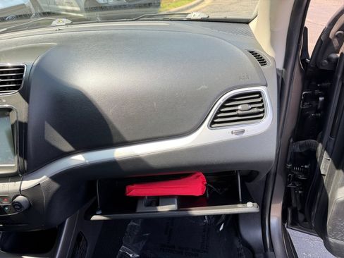 Used 2019 Dodge Journey GT AWD/4WD image 19