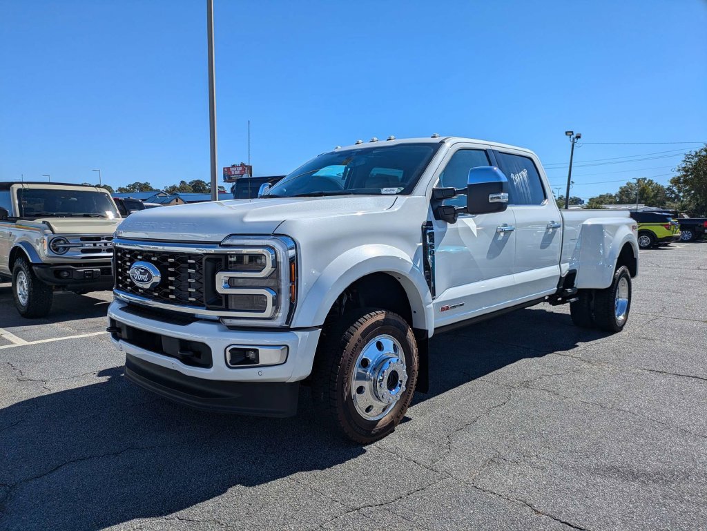 New 2027 Ford F450 Platinum w/ Platinum Plus Package AWD/4WD image 8