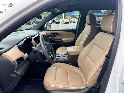 Used 2023 Chevrolet Traverse Premier w/ LPO, Floor Liner Package FWD image 8