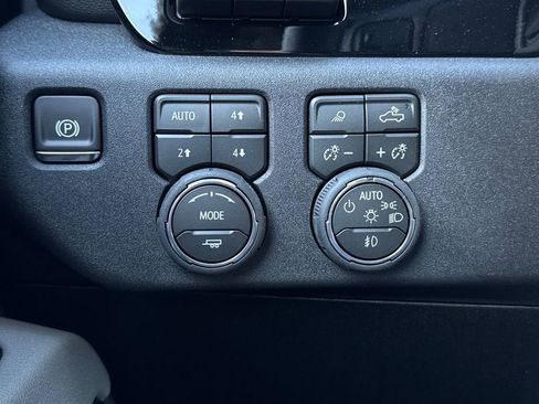 New 2026 Chevrolet Silverado 2500 ZR2 w/ ZR2 Bison Edition image 27