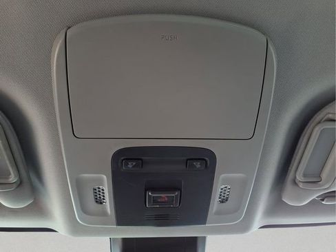 Used 2023 Toyota Camry SE image 20