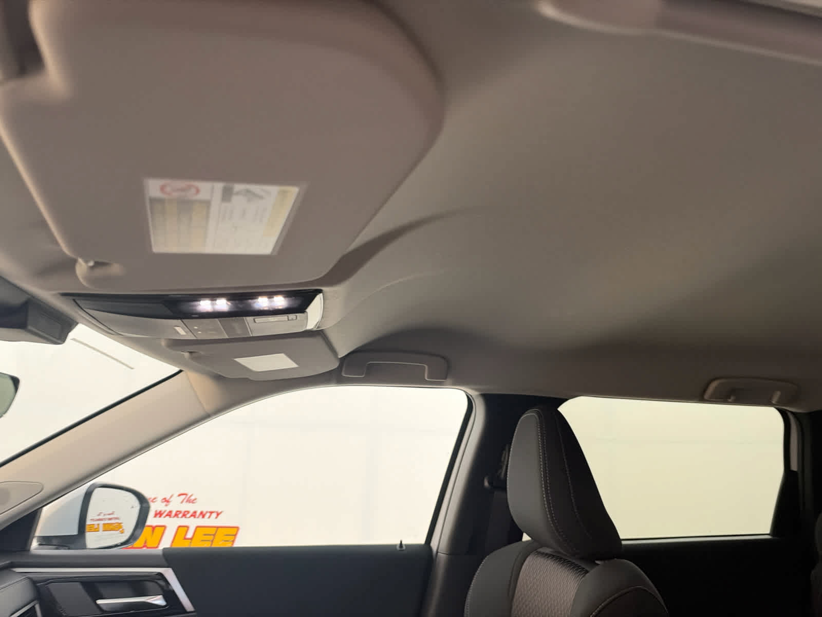 New 2026 Mitsubishi Outlander ES FWD image 15