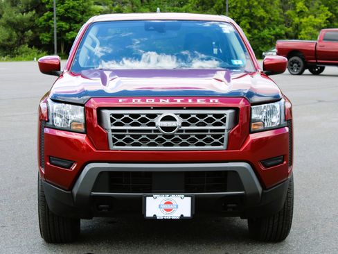 Used 2022 Nissan Frontier SV w/ Technology Package AWD/4WD image 3