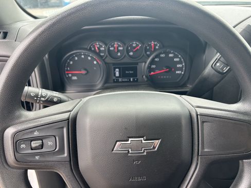 Used 2021 Chevrolet Silverado 1500 Custom Trail Boss AWD/4WD image 16