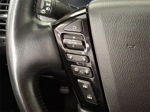 Used 2022 Nissan Armada SL w/ Captain's Chairs Package image 23