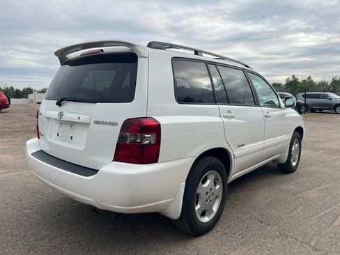 Used 2006 Toyota Highlander Limited w/ Leather Trim Pkg AWD/4WD image 5
