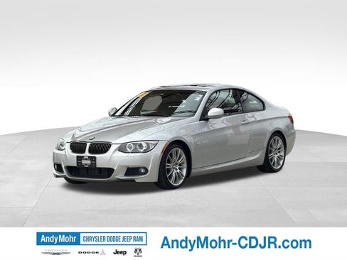 Used 2012 BMW 335i Coupe RWD image 3