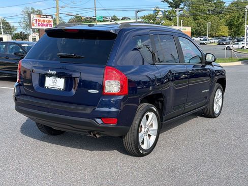 Used 2012 Jeep Compass Latitude FWD image 9