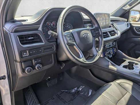 Used 2021 Chevrolet Suburban RST RWD image 10
