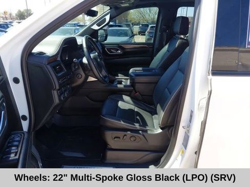 Used 2023 Chevrolet Suburban Premier AWD/4WD image 27