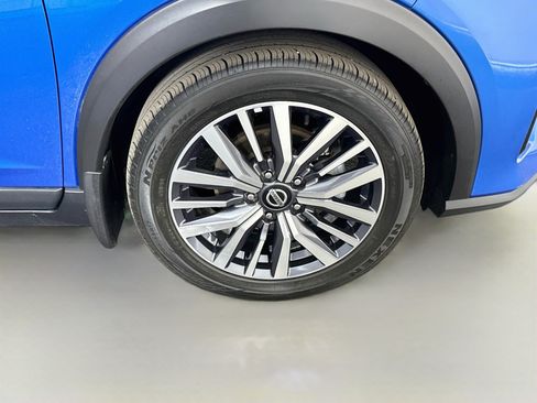 Used 2021 Nissan Kicks SV FWD image 32