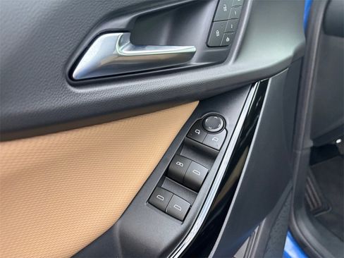 Used 2026 Chevrolet Equinox ACTIV w/ Convenience Package III image 24