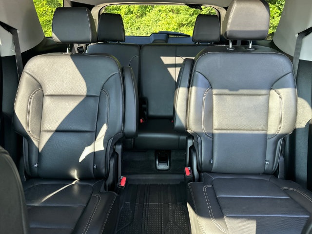 Used 2020 Chevrolet Traverse Premier w/ Redline Edition AWD/4WD image 39