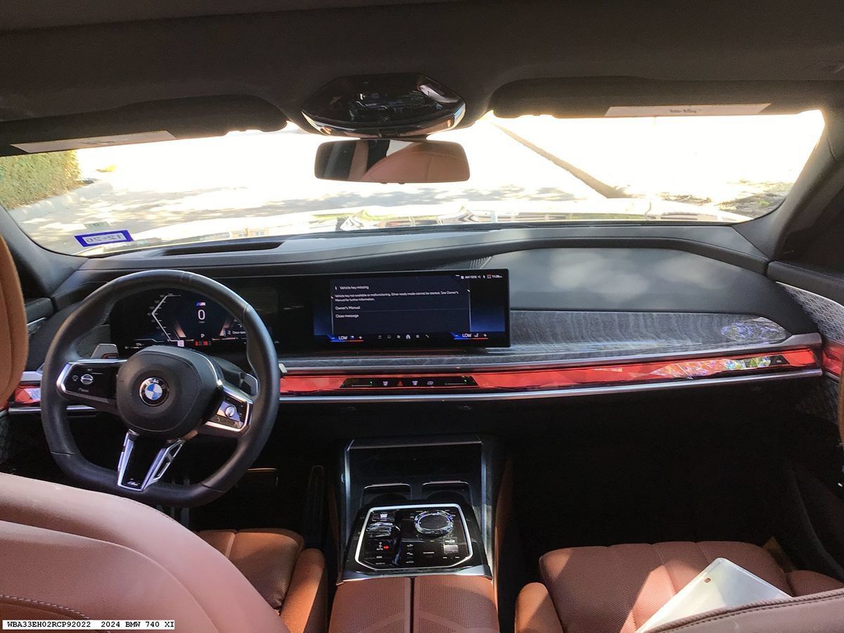 Used 2024 BMW 740i xDrive w/ Executive Package AWD/4WD image 12